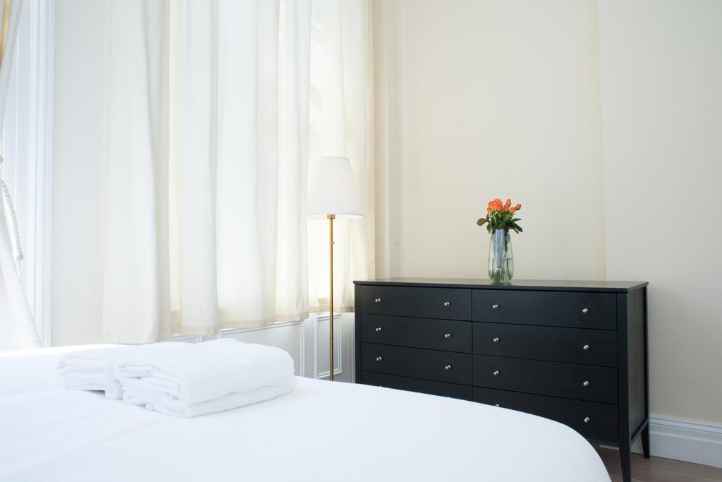 Luxton Apartments - Knightsbridge London Bagian luar foto