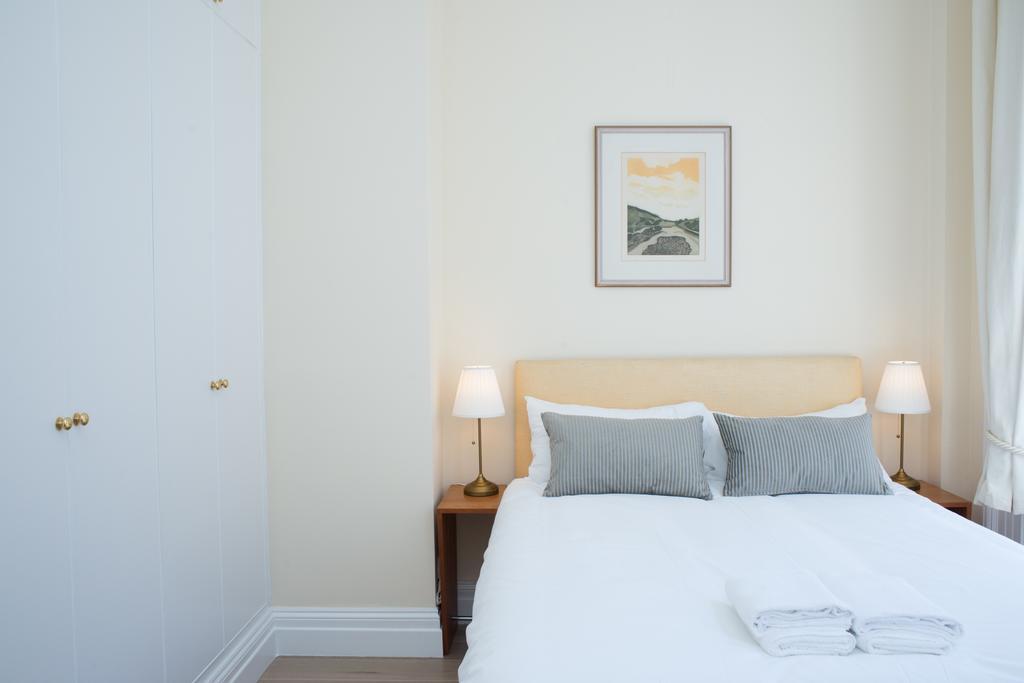 Luxton Apartments - Knightsbridge London Bagian luar foto