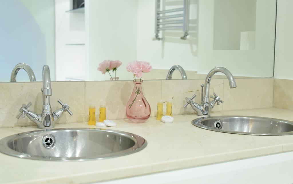 Luxton Apartments - Knightsbridge London Bagian luar foto